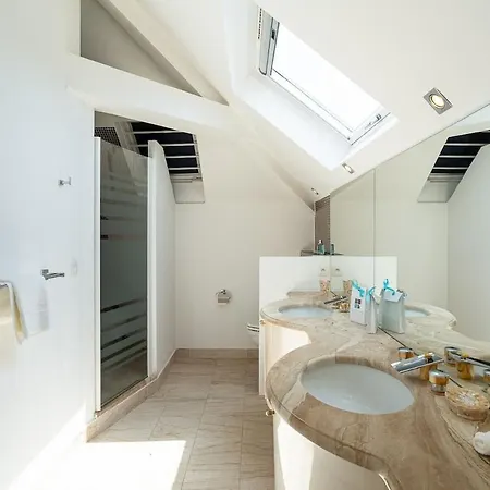 Charming Villa With Garden & Sea Breeze Antibes Getaway Apartman