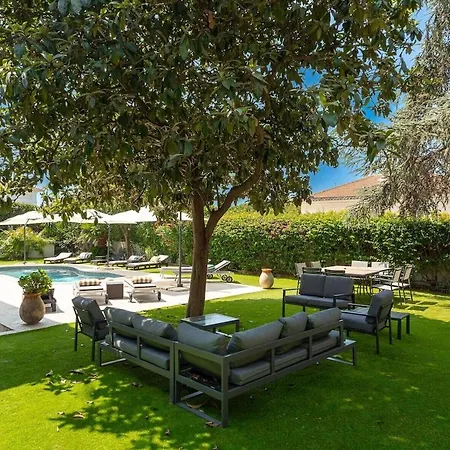 Charming Villa With Garden & Sea Breeze Antibes Getaway *